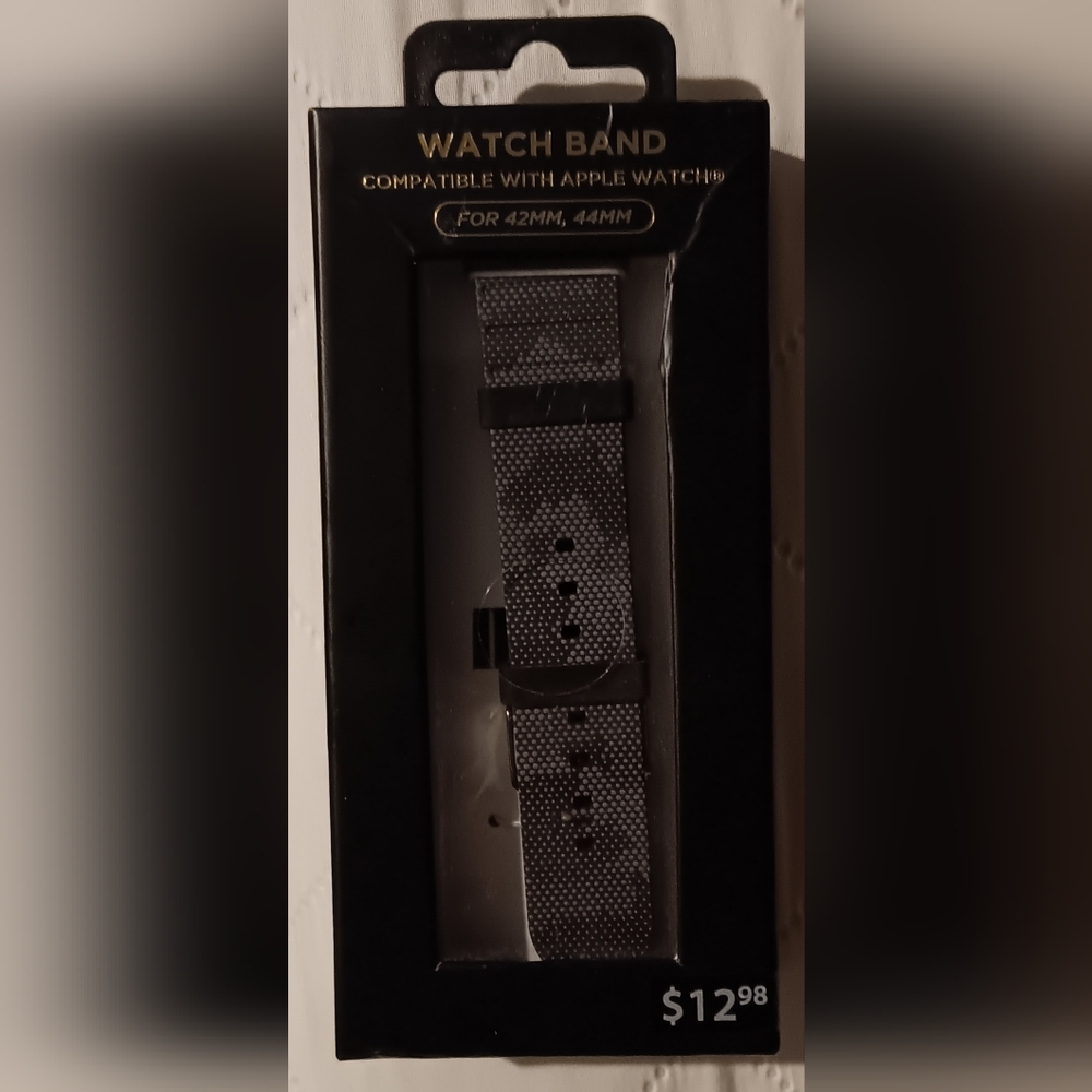 New Unopened Gray/Black Camouflage Watch Band for Apple Watch 42mm/44mm